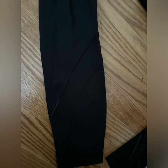 Lululemon leggings - Picture 4 of 5